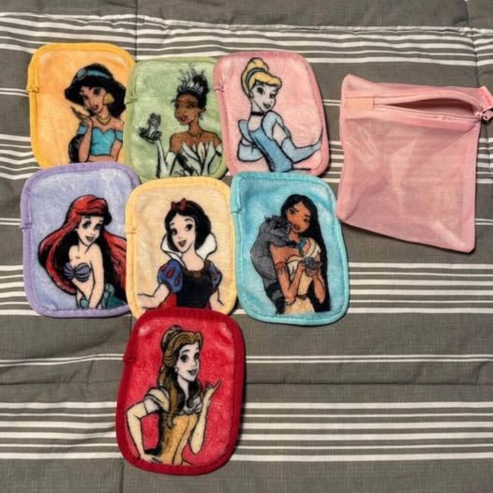Authentic Make Up Eraser Face Cloths - Disney Princesses! Check it out!